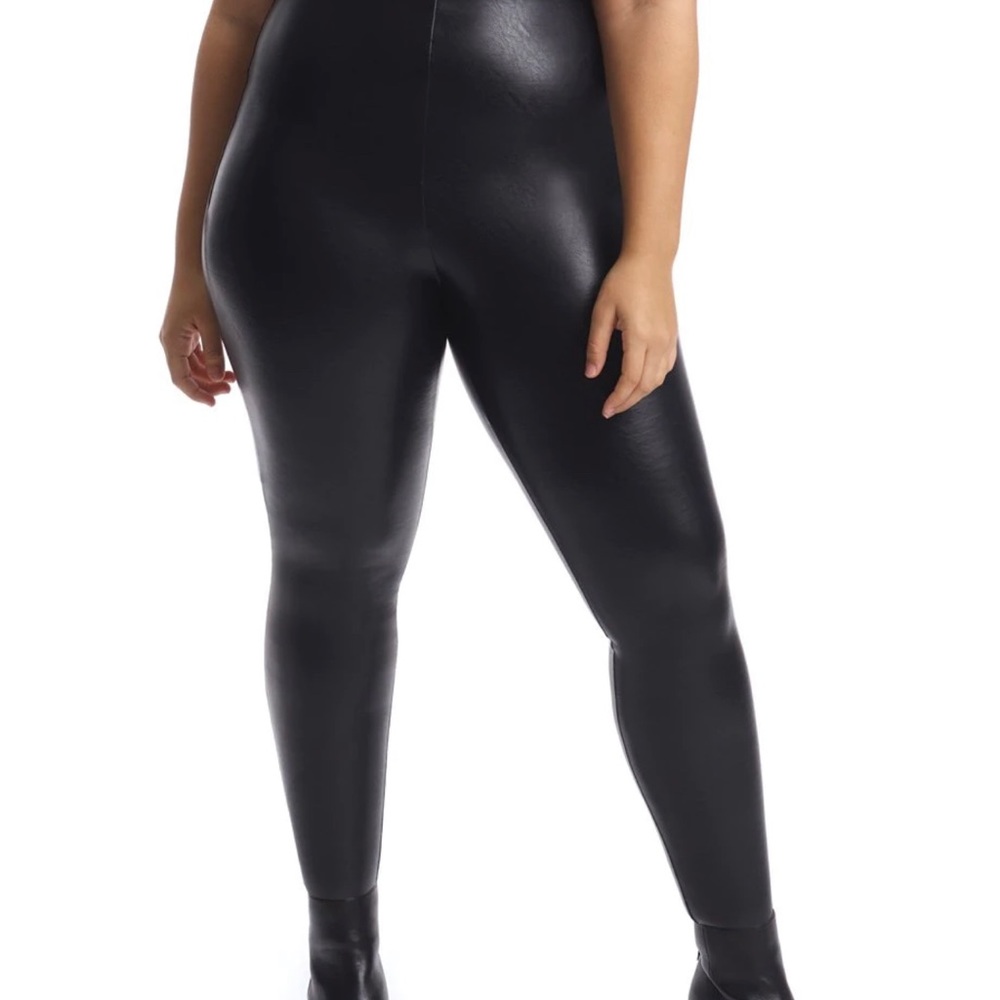 Commando faux leather leggings size 3X